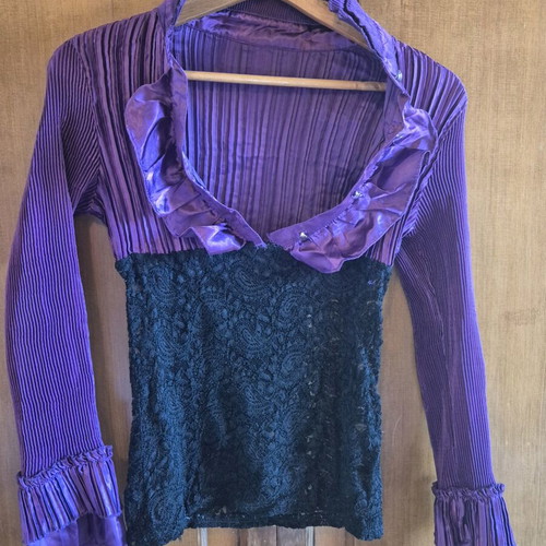 Vintage purple shirt like new, extra small