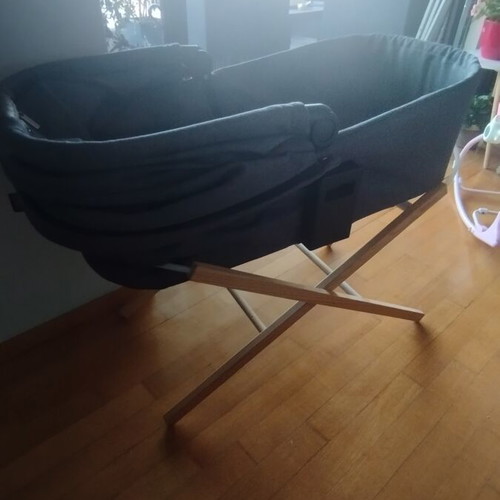 Mothercare bassinet with stand and handmade covers like new