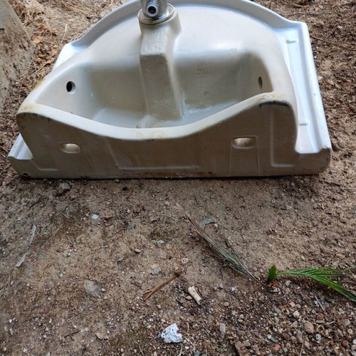 Bathroom sink used, 49.5×55.5×15 cm, excellent condition