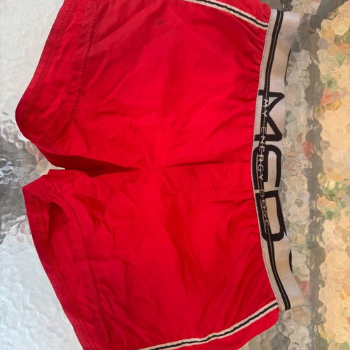 Med short red swimwear like new, size S