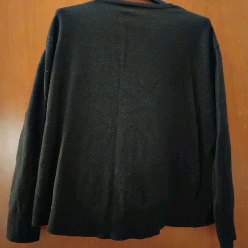 Thin sweater with studs like new, size M, black