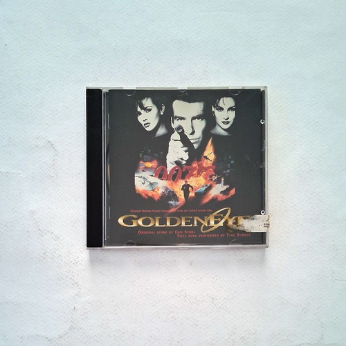 James Bond 007 Goldeneye Soundtrack Limited Edition Gold CD used