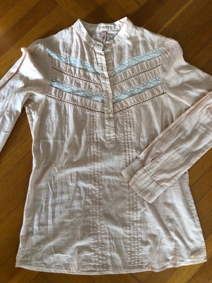 Bershka blouse used with lace, peach color, size M