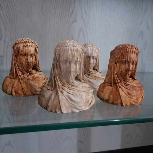 Sculptures set of 4 new, plaster and acrylic