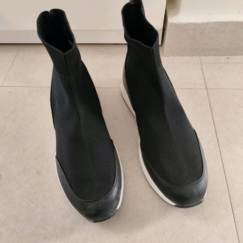 Black sock boots Maria Mare like new, size 36