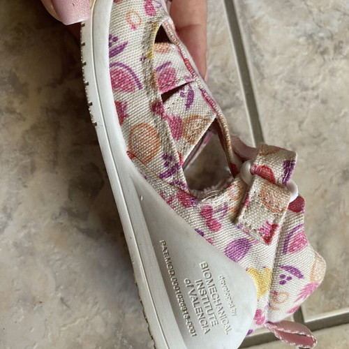 Biomechanics baby shoes size 24, like new, lightly worn