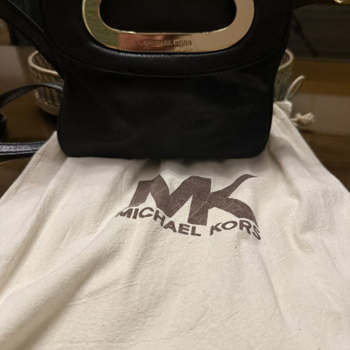 Michael Kors crossbody bag used, black
