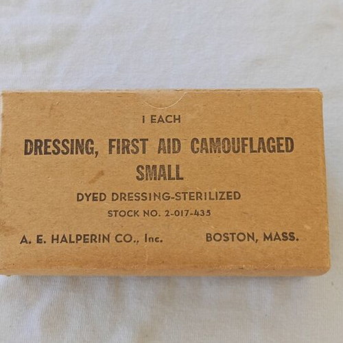 US Army WWII Carlisle Model Military First Aid Dressing new, collectible