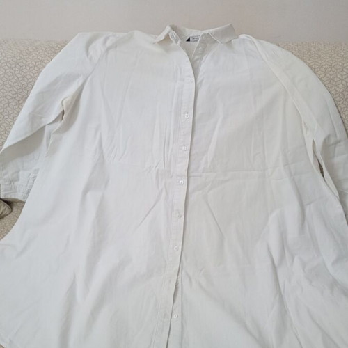 Zara women's long white shirt used, size M