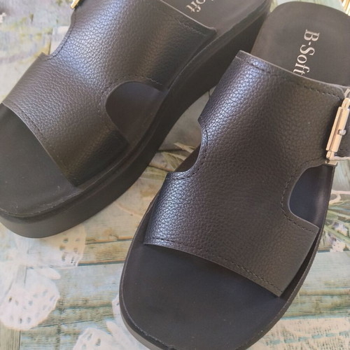 Be Soft black platform sandals, size 38