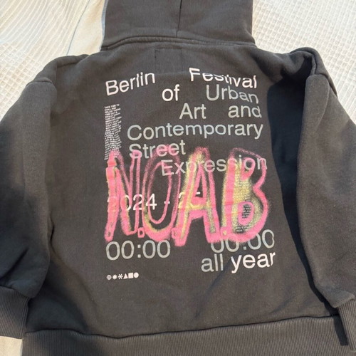 Zara sweatshirt size 7/8 like new, black