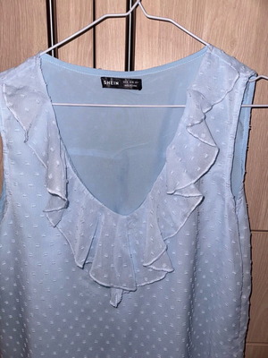 Medium blouse loose light blue used