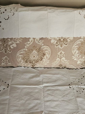 Cutwork table linens like new, set of 9 in beige and white