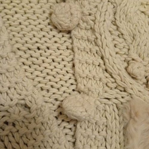Knitted beige vest with hood and fur like new