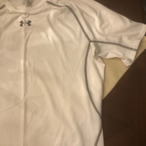 under Armur compression blouse short sleeves unworn new 2 xl white