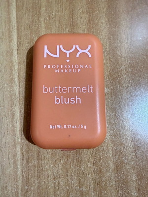 Nyx Buttermelt blush like new, shade 03 Sooner the Butta