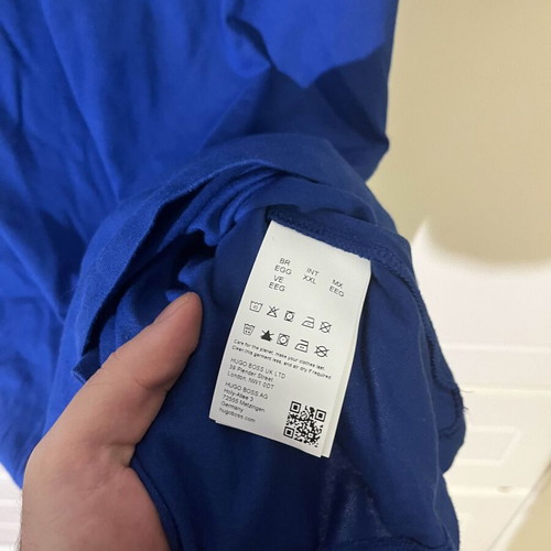 Hugo Boss T-shirt XXL blue like new