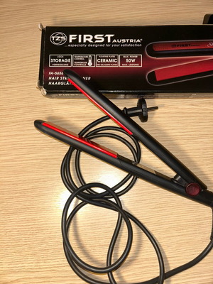 First Austria hair straightener, red