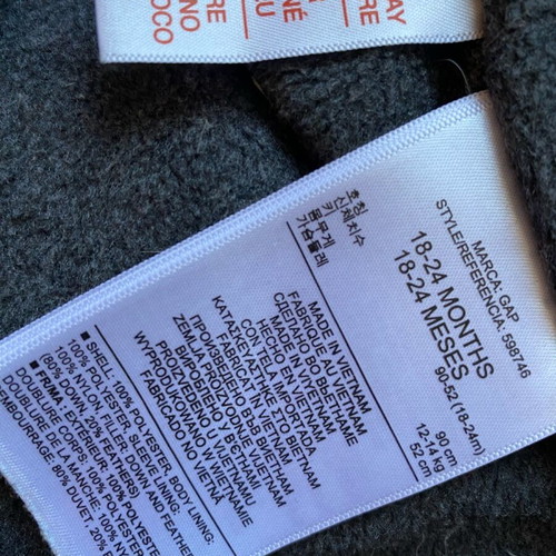 Gap snowsuit like new, dark blue with hood