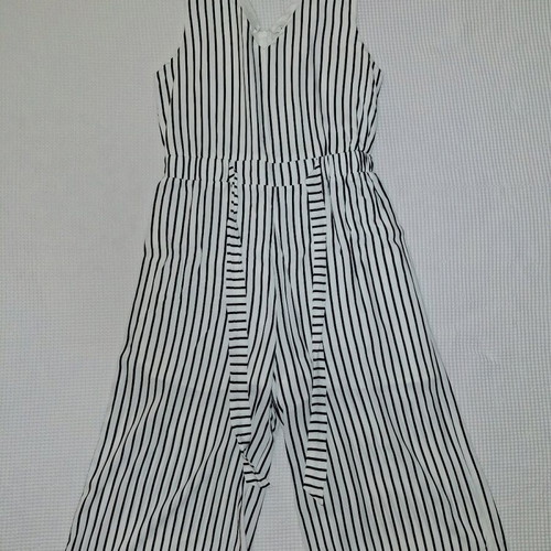 Striped one-piece jumpsuit like new, size L
