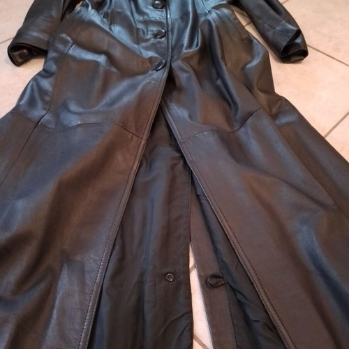Leather women's flared coat used, black