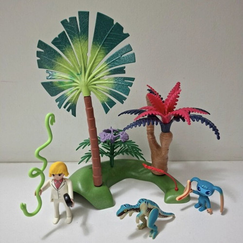 Playmobil 6687 Lost Island Super 4 set like new