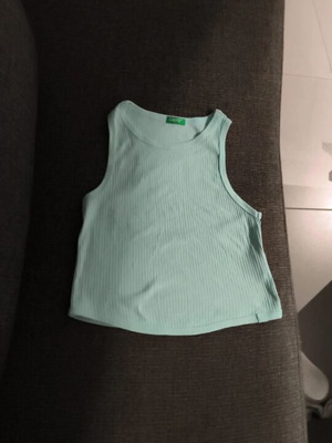 Benetton sleeveless top for girls 11-12 years like new, turquoise