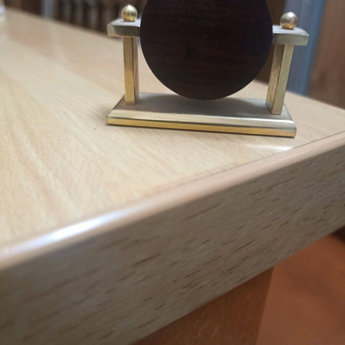 Vintage quartz table clock like new with Roman numerals, wood and gold color