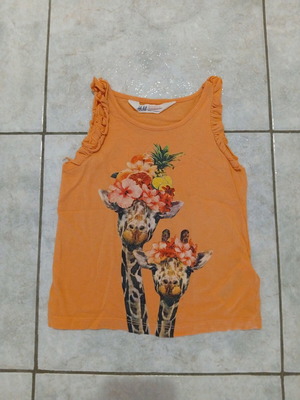 H&M μπλουζάκι για κοριτσάκι 1,5-2 ετών σαν καινούργιο