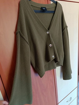 Object cardigan in medium, green