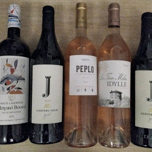 Wine pack sealed bottles