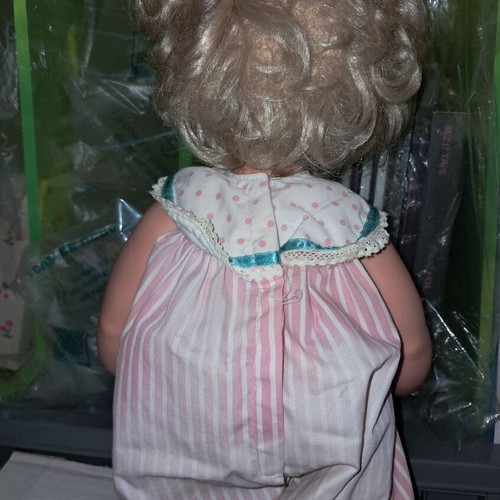 Vintage Baby Wanna Walk Hasbro 1991 doll used