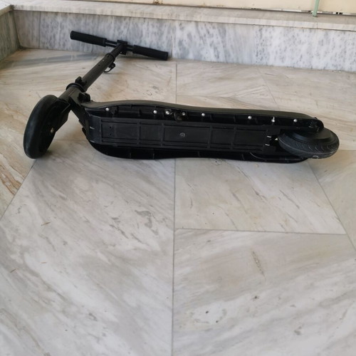 Electric Kids Scooter like new, max weight 50 kg, foldable