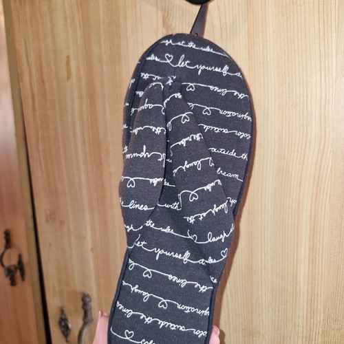 Fabric flip flops new, size 37, black and white
