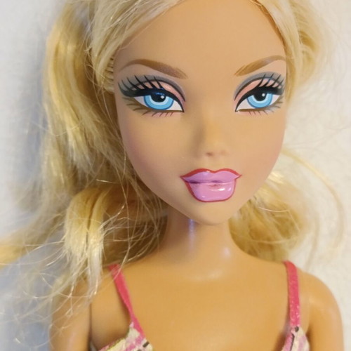 Barbie My Scene Kennedy Sporty Glam doll like new