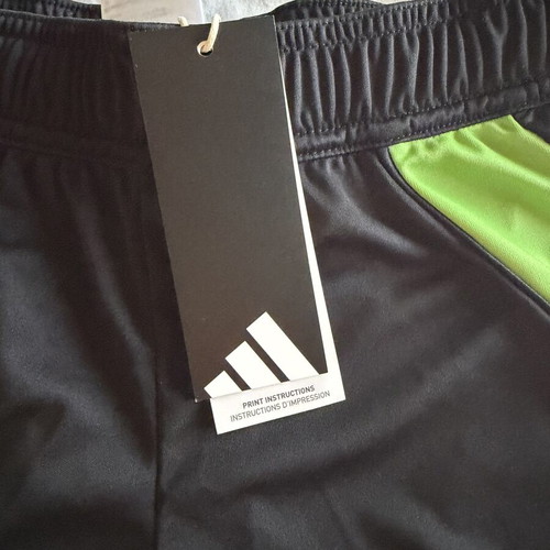 Adidas shorts new, size 9-10 years, 140 cm