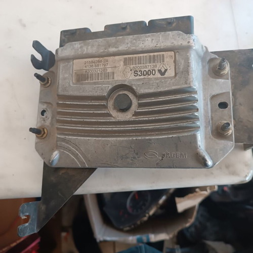 Engine Control Unit for Renault Megane '02-'05 like new