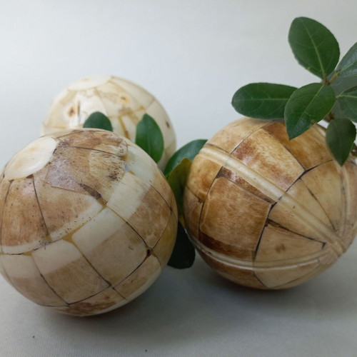Ethnic vintage decorative spheres set, like new, handmade natural materials