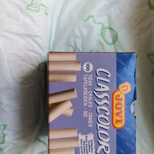 White chalks in box, new
