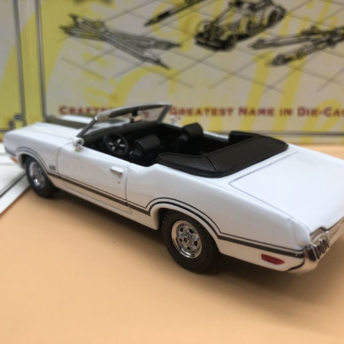 Matchbox Collectibles 1970 Oldsmobile 442 Convertible new, white