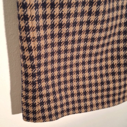 Checked skirt like new, dark brown with blue, alpha line, size L