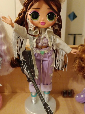 Lol Surprise OMG Doll 2 like new