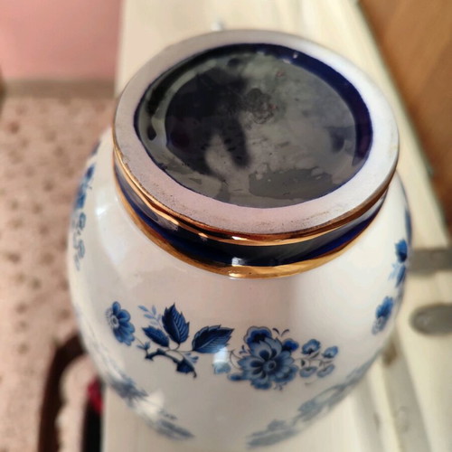 Porcelain Vase 34 cm used with lid