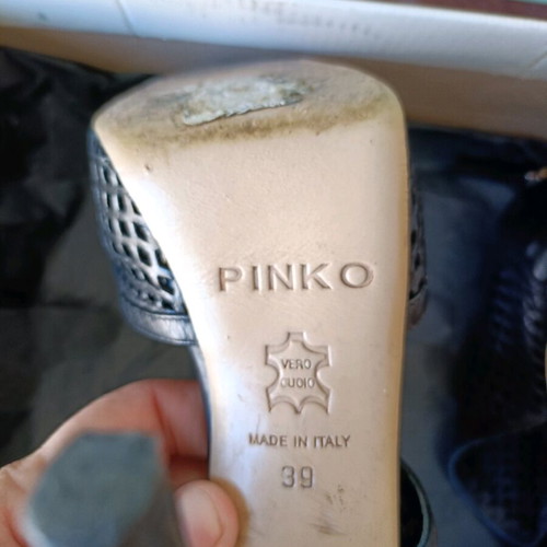 Pinko pumps used, size 39, black and blue