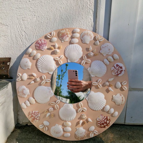 Decorative mirror with shells new, 40cm diameter