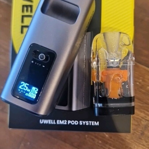 Uwell EM2 pod system like new with box and USB cable