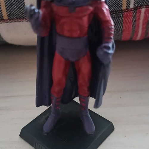 Magneto Marvel figure used, lead, 9.5 cm