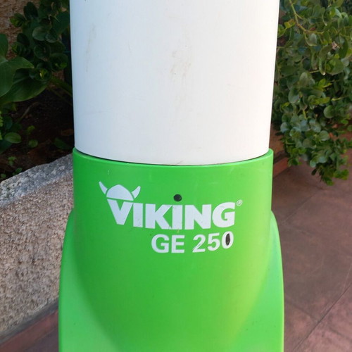 Viking GE250 electric branch shredder used with angled hopper