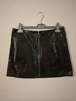 Vinyl lange skirt black like new, size L
