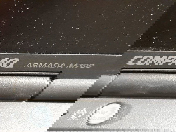 Compaq Armada M700 (RETRO - ΜΗ ΛΕΙΤΟΥΡΓΙΚΟ) και/ή ΕΞΑΡΤΗΜΑΤΑ